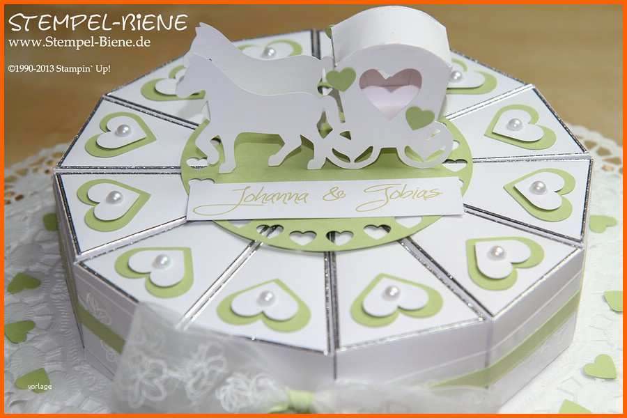 Bestbewertet Stempel Biene Eine Gebastelte Hochzeitstorte Mit