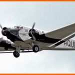 Exklusiv Fallschirmspringen Aus Der „tante Ju“ Ju 52